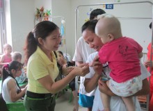 Trung Thu MDI 2012 - cùng chia sẻ phiếu ăn với trẻ em Viện Huyết học 